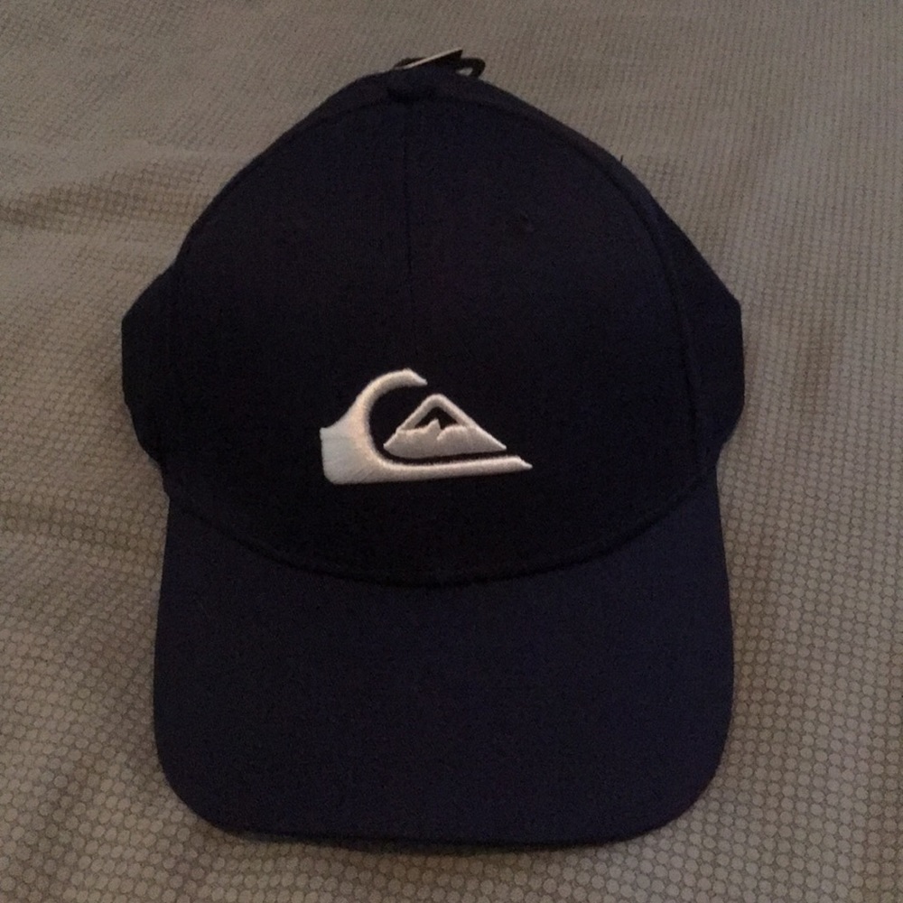 NEW with Tags Men’s Quiksliver Hat